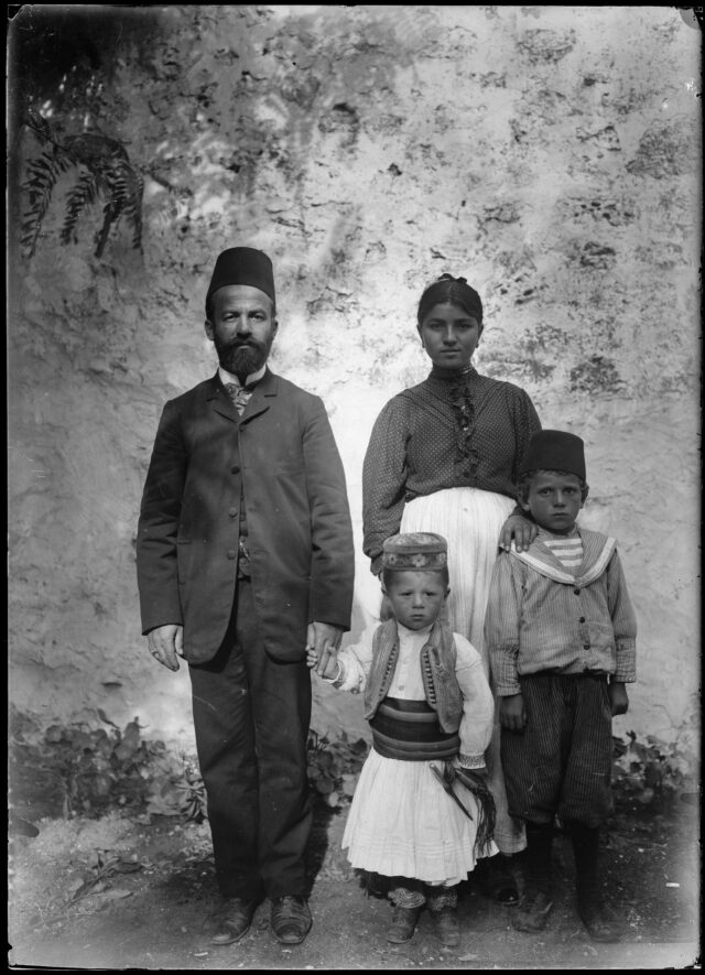 Portrait d'une famille roumaine