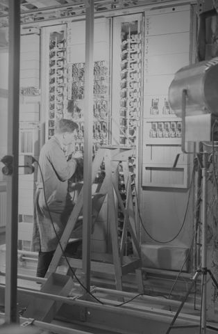 Bau automatische Telefonzentrale, Tandemamt Zürich
