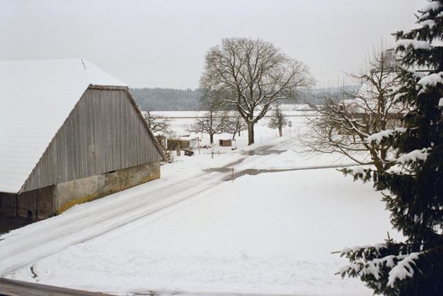 Bauernhof im Schnee