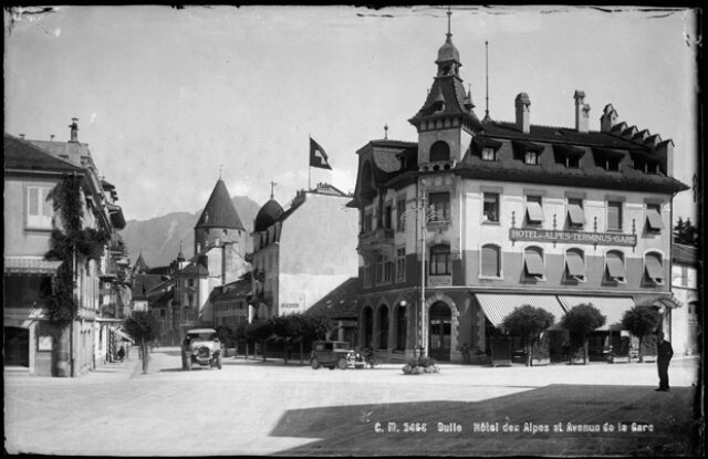 Bulle, Hôtel des Alpes et Avenue de la Gare