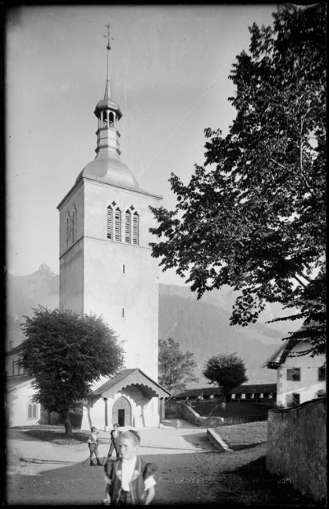 Gruyères, église et remparts