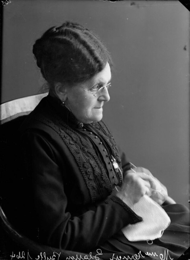 Madame Ernest Glasson., Bulle