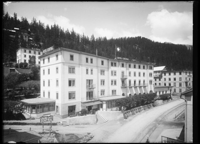 St. Moritz Bad, Hotel Central
