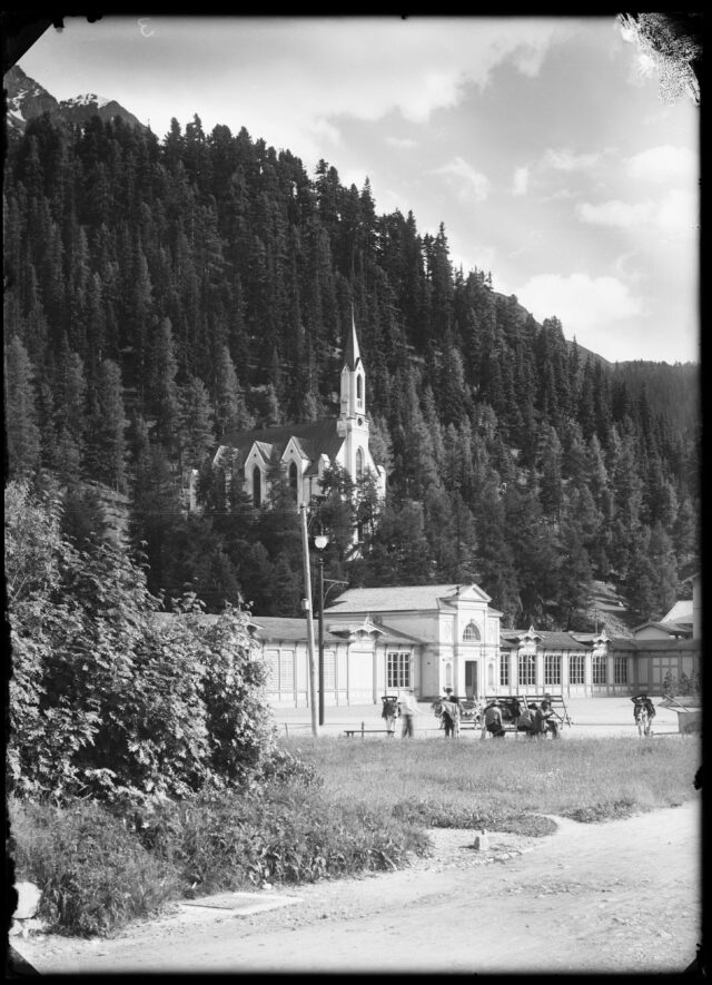 St. Moritz Bad, Paracelsusquelle, Französische Kirche und Personen