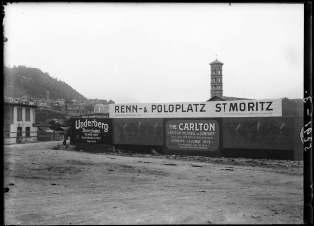 St. Moritz Bad, Zaun Renn- & Poloplatz mit Reklamen