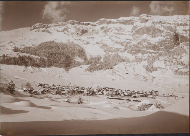 Flims-Dorf mit Flimserstein