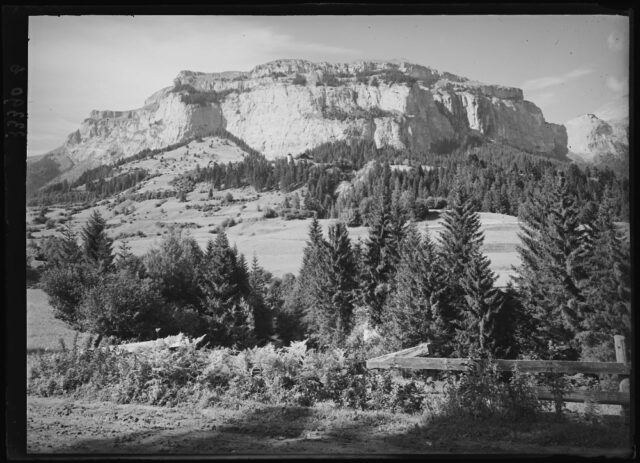 Trin (Nähe Crestasee), Blick auf Flimserstein