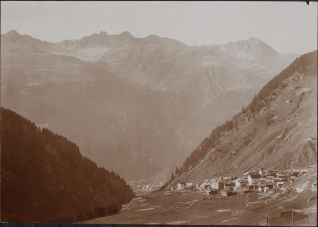 Medel (Lucmagn), Curaglia, Ansicht von Süden gegen Disentis/Mustér