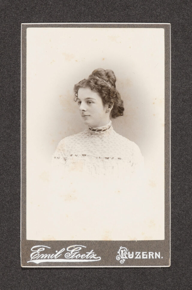Portrait einer jungen Frau