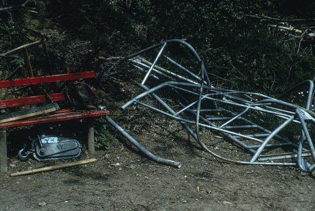 "Kinderspielplatz Rombach, Amden, Berufsschule St. Gallen" - Werkzeuge, altes Klettergerüst; um 1970