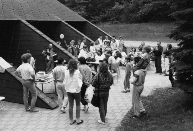"Bosco della Bella, Spielplatz-Einweihungsfest, Pfingsten 1987"