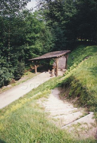 Bosco della Bella, Feriendorf für kinderreiche Familien - Blick auf die Bocciabahn; 1997