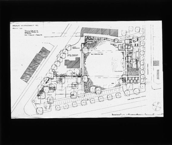 Diaserie zu Spielplätzen; "Spielplatz Wildermethmatte Biel; Projekt 1:200 - Robinsonspielplatz nach den pädagogischen Richtlinien von Pro Juventute, Zürich, 8. Februar 1957, A. Trachsel" - Situationsplan
