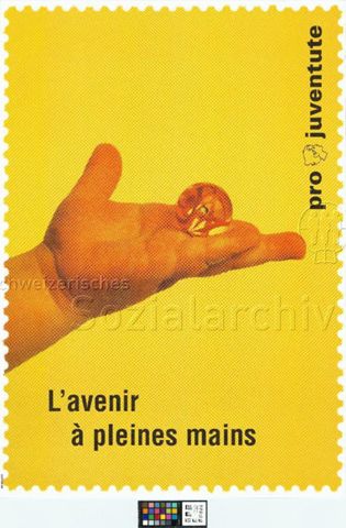 "L'avenir à pleines mains", Fotografie einer Babyhand, eine Murmel haltend, Briefmarkenverkauf der Pro Juventute, um 2000