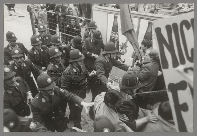 1. Mai 1968, vor dem griechischen Konsulat in Zürich