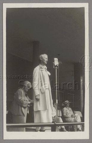 Lida Gustava Heymann 1927 [sic! Eigentlich: 1929] in Prag