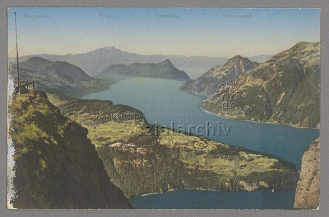 Ausblick vom Frohnalpstock (1922 m. ü. M.) über den Vierwaldstättersee