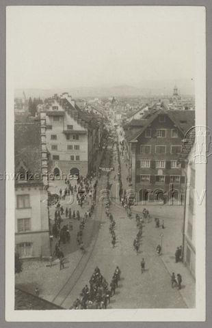 Sozialistischer Jugendtag, Demonstrationszug, Transparent "Nieder mit dem Fascismus [Faschismus]", Zug, Pfingsten 1930