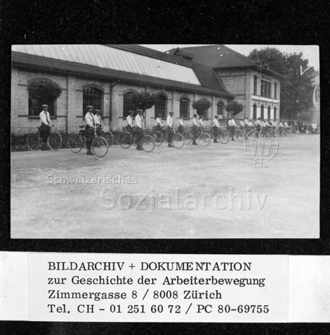 Arbeiter-Radfahrer, möglicherweise Arbeiter-Radfahrer "Frischauf" Zürich 6, um 1930