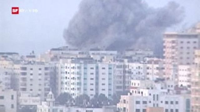Krieg gegen Hamas im Gazastreifen \/ Duplex Angriffe Gaza (2\/2)