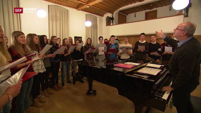 Schülerchor singt Hymen an der Ski-WM