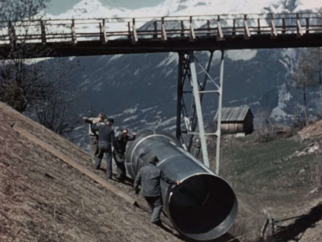 L'aqueduc d'Oberems : Un reportage sur la fabrication et le montage de la première conduite forcée soudée en aluminium
