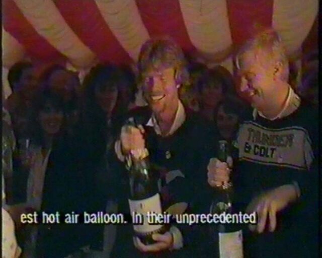 Two men in a balloon (Erste Heissluftballonüberquerung des Atlantiks durch Branson und Lindstrand), von TVS Television South