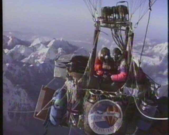 Feuer und Wind - Mit dem Heissluftballon über den Mount Everest