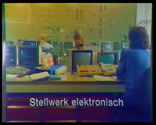 Elektronisches Stellwerk der SBB im Bahnhof Luzern - nur Standbild mit Titel