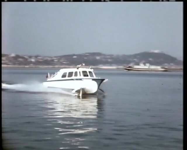Zusammenschnitt von Filmaufnahmen zu Tragflügelbooten der Firma Supramar, Typen ST 1, PoT 3, PT 20 auf dem Vierwaldstättersee, in Frankreich, Holland und Mittelmeer bei Sizilien