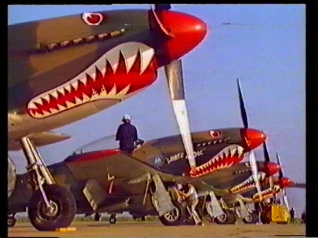 Flugshow mit Flugzeugen aus dem 2. Weltkrieg auf dem Fliegerhorst in Harlingen, Texas