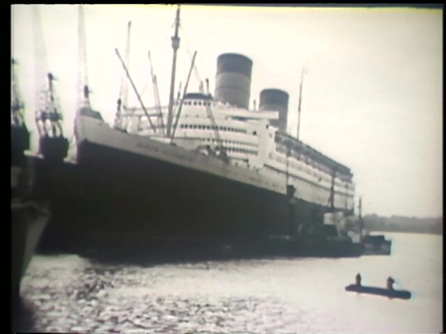 Kurzporträt in New York über den Kapitän des Passagierschiffs RMS Queen Elizabeth, der Cunard White Star Linee (Histoire Vécue)