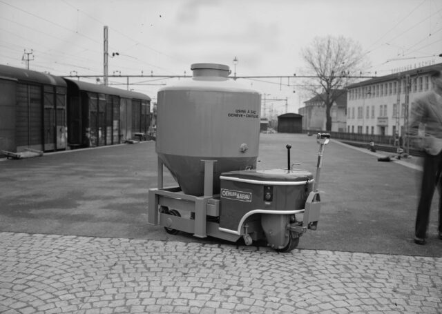 Elektrischer Hochhubstapler Typ 1047 spez. mit Kohlenstaubbehälter, hergestellt von Oehler für Gaswerk Genf