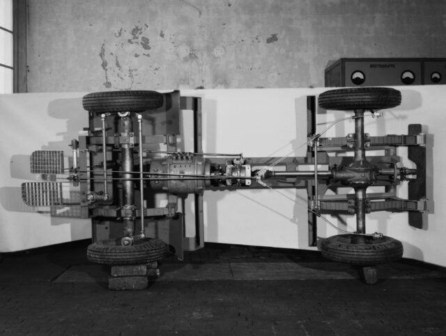 Detail von Chassis von Elektrokippwagen, Typ E Ki 1541, Grenchen, hergestellt von Oehler