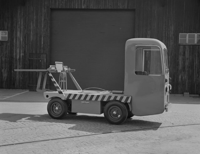 Elektro-Standwagen, hergestellt von Oehler für Zuckerfabrik Aarberg