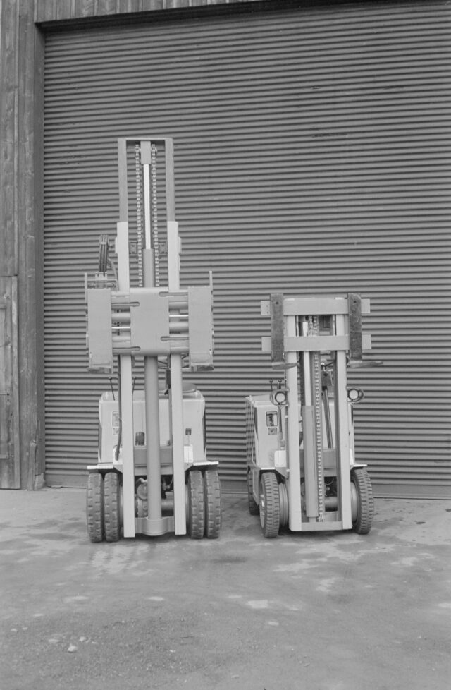 Vergleich Duplex- und Triplexmast von Sitz-Gabelstaplern, hergestellt von Oehler